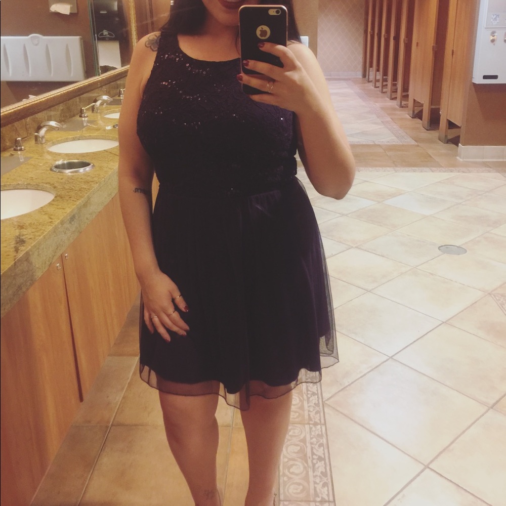 Size 11 Dress in Plum purple